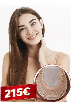 Base en maille extensible avec dessus en peau fine et devant en dentelle française.